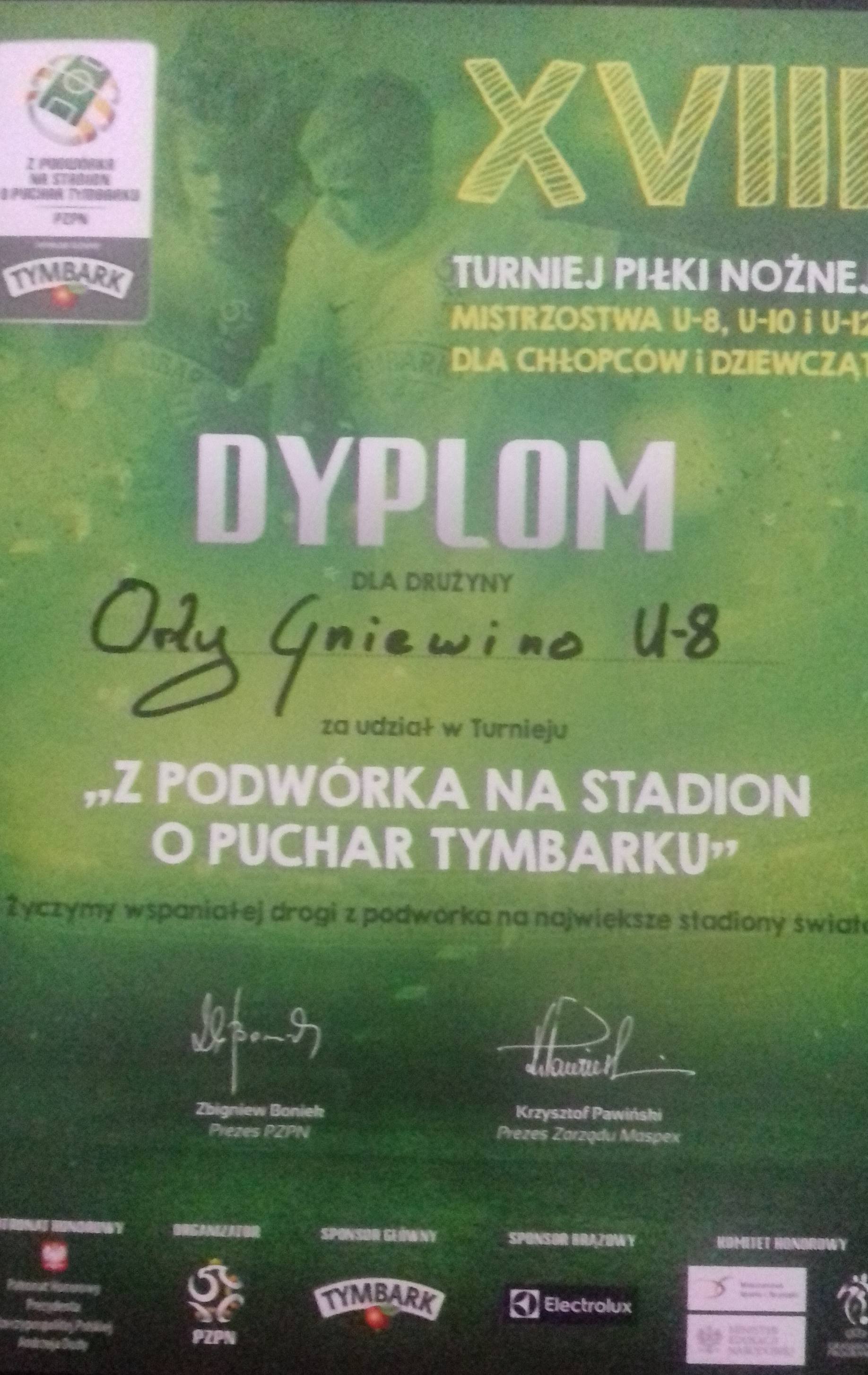 ,,Z Podwórka na Stadion o Puchar Tymbarku”- drużyna z Gniewina z III miejscem w kategorii U8