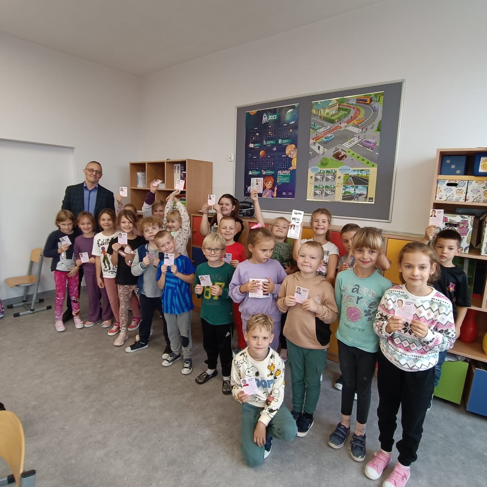Pierwszoklasiści otrzymali już legitymacje.