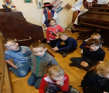 Z wizytą w Muzeum Piśmiennictwa i Muzyki Kaszubsko-Pomorskiej zdjecie 18