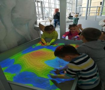 Przedszkolaki w Centrum Nauki Experyment. zdjecie 7