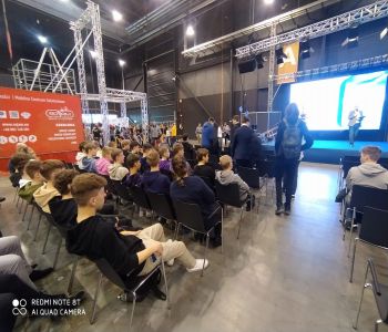 Liceum Mistrzostwa Sportowego na Edukacyjnych Targach Kariery.  zdjecie 10
