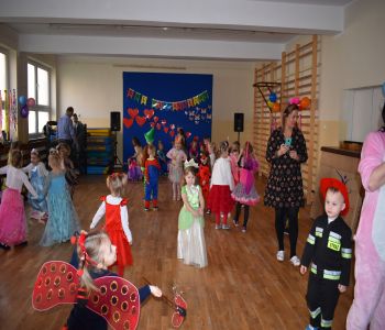 Bal karnawałowy w Punkcie Przedszkolnym. zdjecie 5