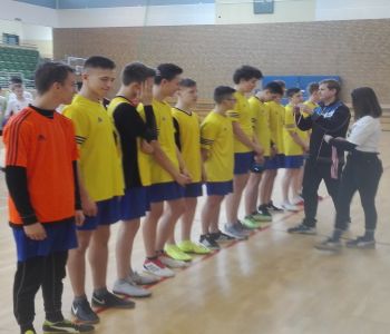 Uczniowie Naszej Szkoły z brązowym medalem w Powiatowych Igrzyskach Młodzieży Szkolnej w Piłce Ręcznej Chłopców zdjecie 0