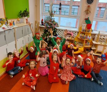 Spotkanie przedszkolaków z Elfami. zdjecie 4