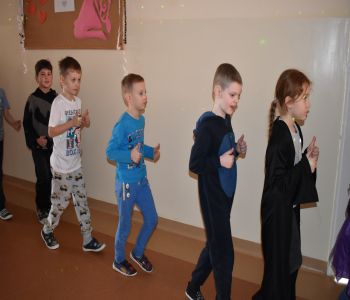 Bal karnawałowy klas młodszych. zdjecie 12