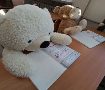 Dzień pluszowego misia w klasach 0a i 1a zdjecie 7