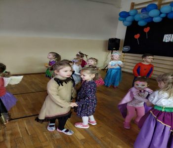 Bal karnawałowy w przedszkolu. zdjecie 0