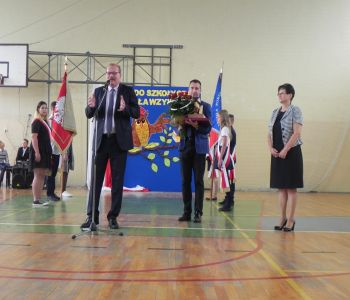 Uroczyste rozpoczęcie roku szkolnego 2017/2018 i pożegnanie Pani Dyrektor zdjecie 0