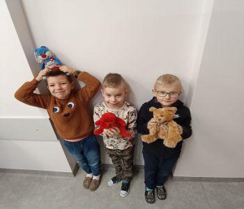 Dzień pluszowego misia w klasach 0a i 1a zdjecie 0