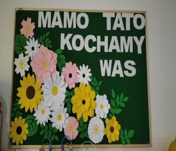 Dzień Mamy i Taty w przedszkolu.  zdjecie 4