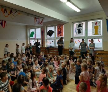 Zabawa andrzejkowa klas I-III. zdjecie 10