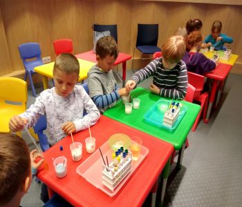 Wycieczka kl. 1A do Centrum Nauki Eksperyment. zdjecie 58
