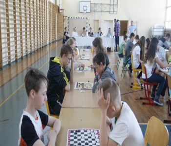 Wiosenny Turniej Warcabowy w Gniewinie zdjecie 1