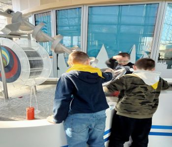 Klasy trzecie w Centrum Nauki Experyment. zdjecie 11
