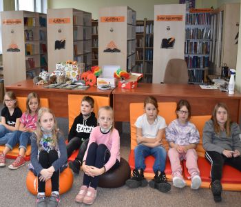 Klasy trzecie ze „Swojakami” odkrywały magię natury. zdjecie 13