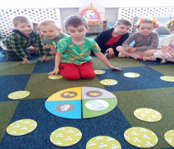 Przedszkolaki dbają o naszą Ziemię. zdjecie 18