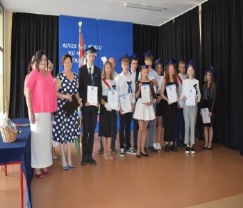 Pożegnanie Absolwentów 2021. zdjecie 8