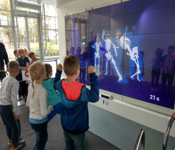 Wycieczka kl. 1A do Centrum Nauki Eksperyment. zdjecie 5