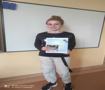 Zuzia najlepsza w Karaoke in English. zdjecie 2
