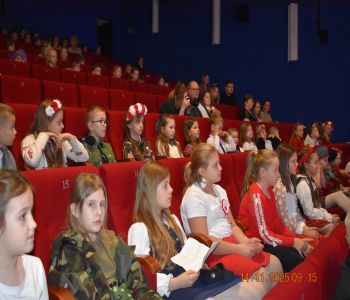 Historia osoby, która dba o zachowanie pamięci o trudnych czasach i bohaterach naszej przeszłości. 5