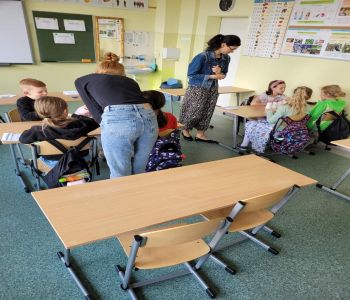 Mistrz tabliczki mnożenia w klasie 2b - lekcja otwarta. zdjecie 7