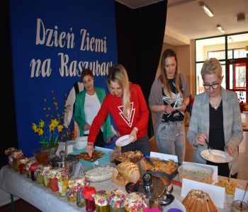Światowy Dzień Ziemi na Kaszubach. zdjecie 37
