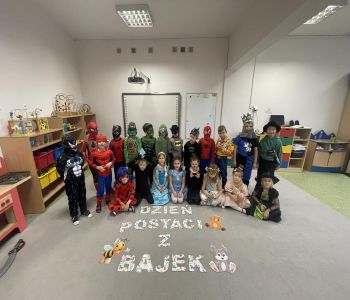 Dzień Postaci z Bajek w naszym przedszkolu. zdjecie 16