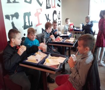 Wyjazd uczniów klas czwartych do Filharmonii Bałtyckiej w Gdańsku zdjecie 11