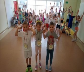 Wiosenne zmagania klas zerowych. zdjecie 35