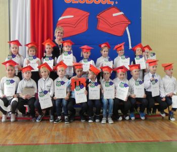 Ślubowanie pierwszoklasistów zdjecie 0