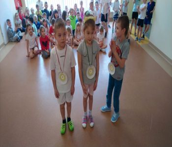 Wiosenne zmagania klas zerowych. zdjecie 39