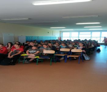 Warsztaty z Elwirą Lelental. O dopalaczach i narkotykach. zdjecie 1