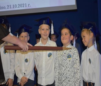 Ślubowanie klas pierwszych. zdjecie 8