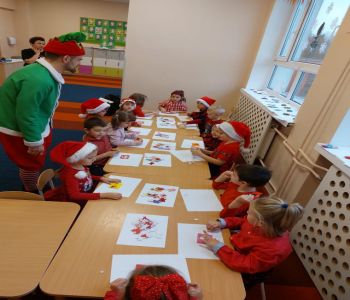 Spotkanie przedszkolaków z Elfami. zdjecie 9