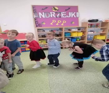 Andrzejki w przedszkolu. zdjecie 22