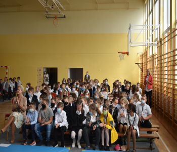 Uroczyste rozpoczęcie roku szkolnego 2021/2022 zdjecie 11