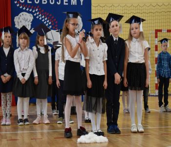 Ślubowanie pierwszoklasistów. zdjecie 16