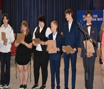 Uroczyste zakończenie roku szkolnego 2022/2023. zdjecie 77