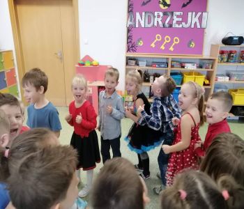 Andrzejki w przedszkolu. zdjecie 33