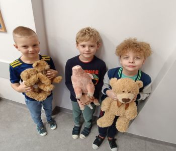 Dzień pluszowego misia w klasach 0a i 1a zdjecie 17