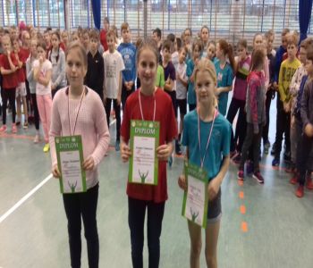 Gniewino z medalami  w IV Halowych Mistrzostwach Powiatu Wejherowskiego Szkół Podstawowych  w Lekkoatletyce zdjecie 4