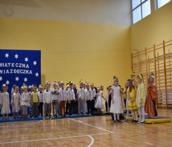Dzień Babci i Dziadka w Punkcie Przedszkolnym 2020 r. zdjecie 13