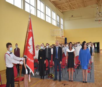 Uroczyste rozpoczęcie roku szkolnego 2021/2022 zdjecie 9