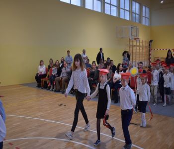 Uroczyste pasowanie na ucznia. zdjecie 3