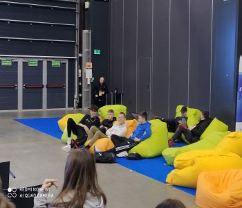 Liceum Mistrzostwa Sportowego na Edukacyjnych Targach Kariery.  zdjecie 7