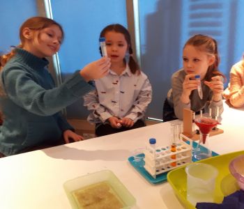 Warsztaty klas trzecich w Centrum Nauki Experyment  zdjecie 15