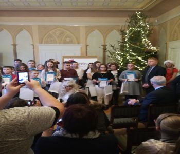Sukcesy uczennic gimnazjum z Gniewina w XXIII konkursie plastyczno-literackim 