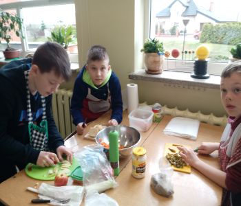 ZDROWE ODŻYWIANIE W KLASACH 4 zdjecie 1