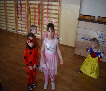 Bal karnawałowy w Punkcie Przedszkolnym. zdjecie 3