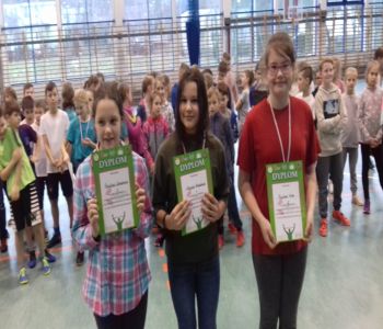 Gniewino z medalami  w IV Halowych Mistrzostwach Powiatu Wejherowskiego Szkół Podstawowych  w Lekkoatletyce zdjecie 2